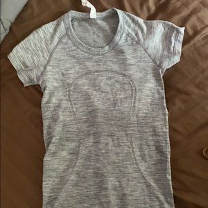 Lululemon grey top size 4